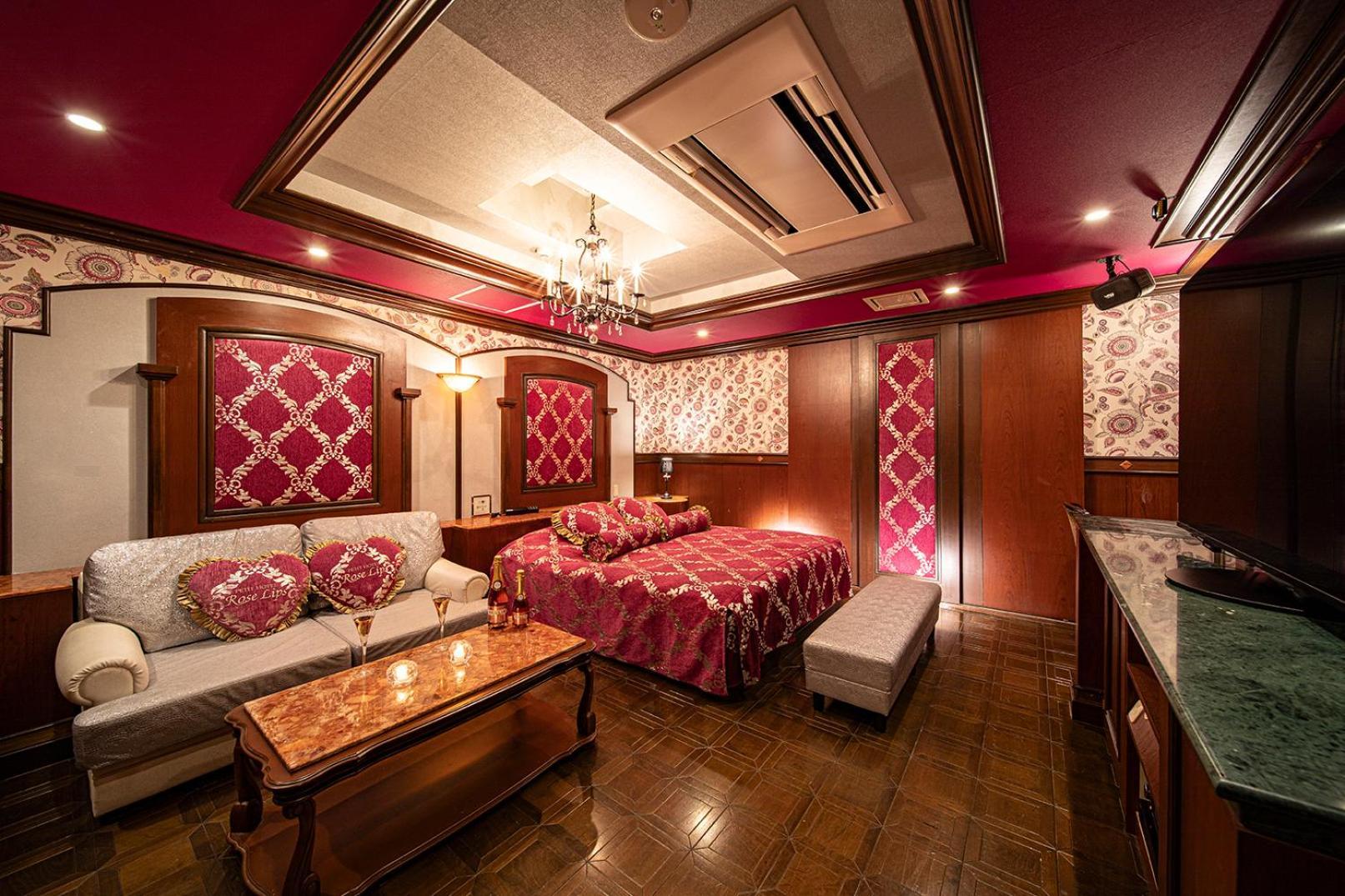 Roselips Tsuruhashi ローズリップス鶴橋 Hotel Osaka Bagian luar foto